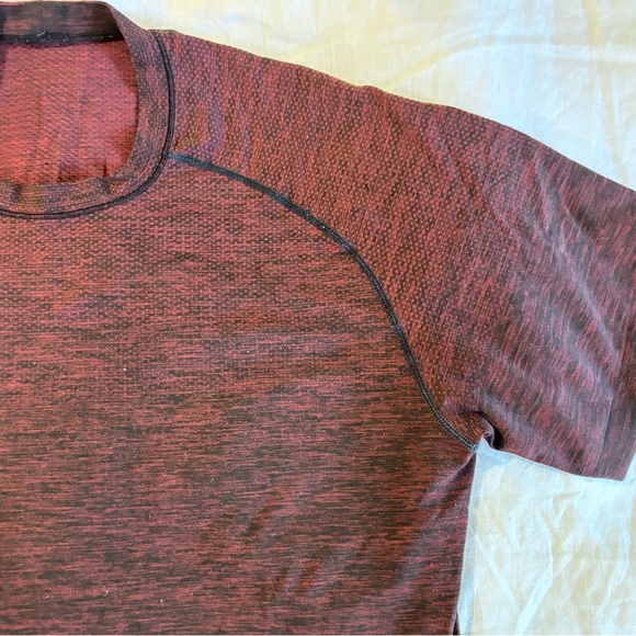 lululemon athletica Burgundy Short Sleeve Tee - Picture 2 of 4